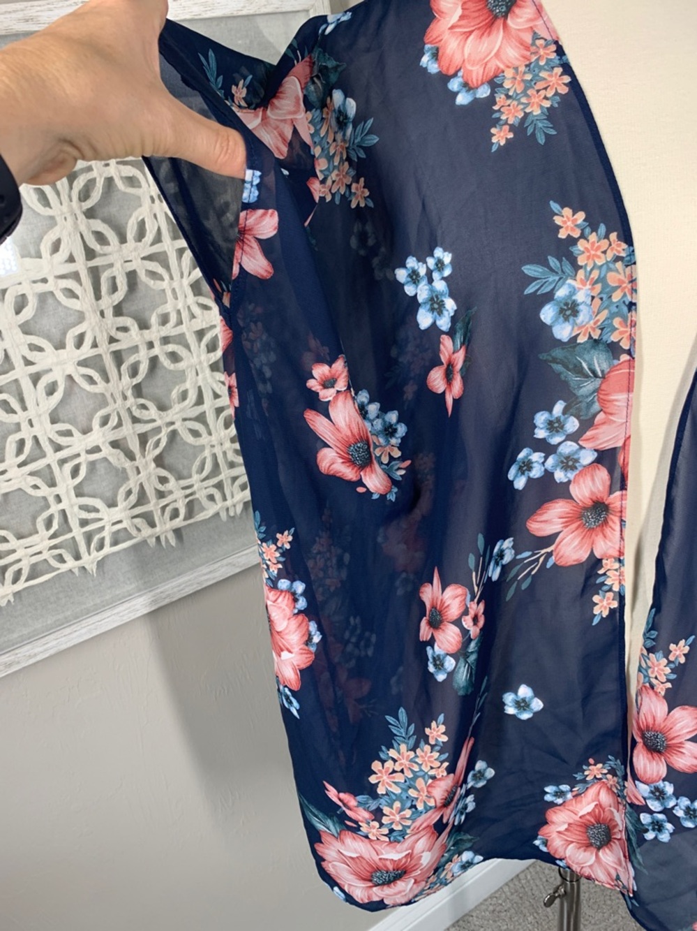 ANDTHEWHY kimono style sheer shrug navy blue with pink floral print size XS - Picture 2 of 7